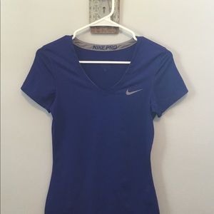 Nike pro workout shirt